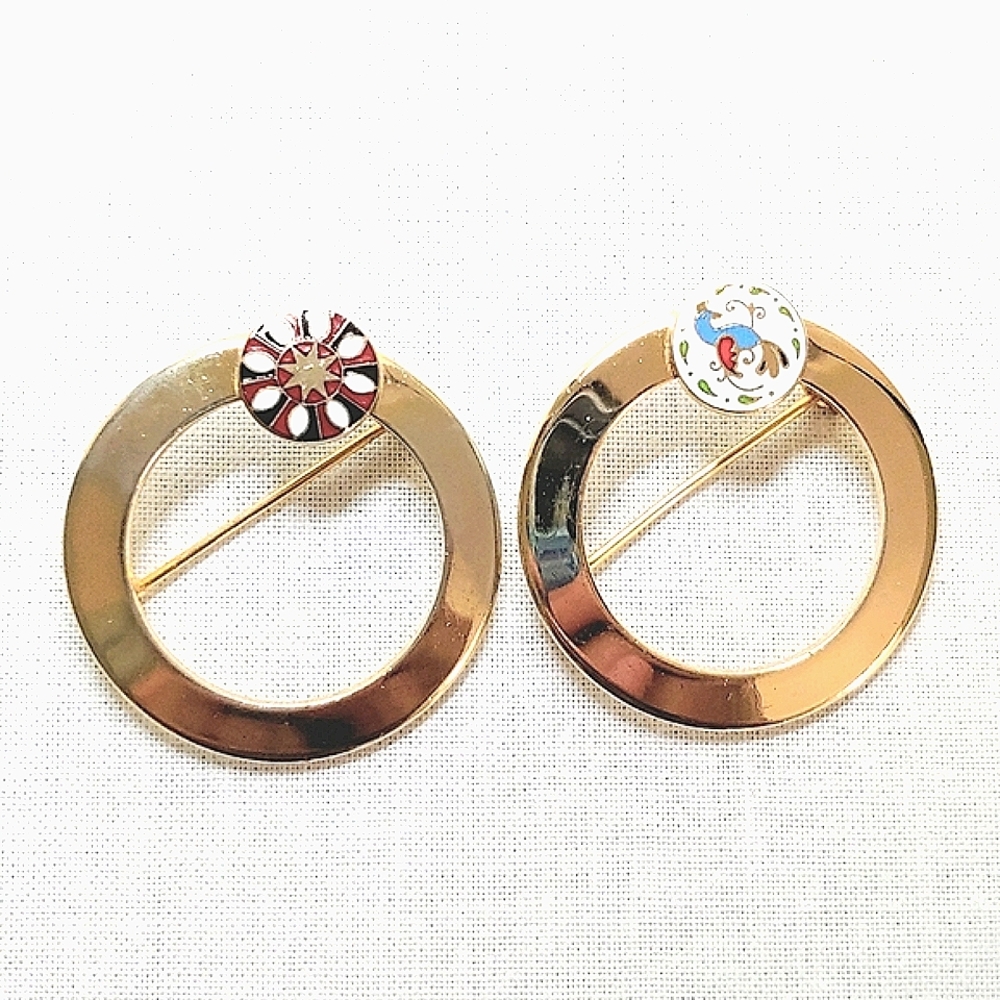 2 Vintage Dutch Hex Circle Brooches